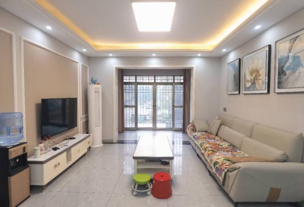 金信世纪锦源学院派 2室2厅